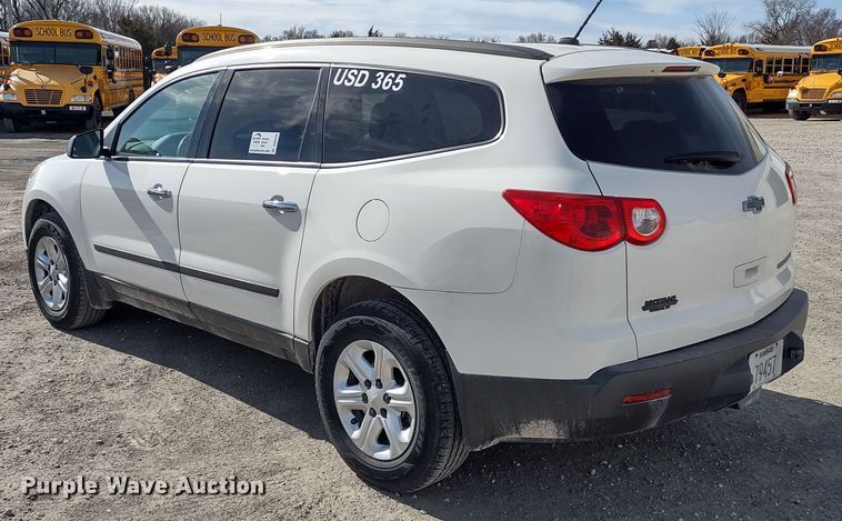 image for item DR8258 2012 Chevrolet Traverse LS  SUV