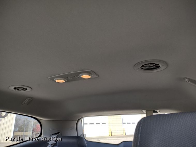 image for item DR8258 2012 Chevrolet Traverse LS  SUV