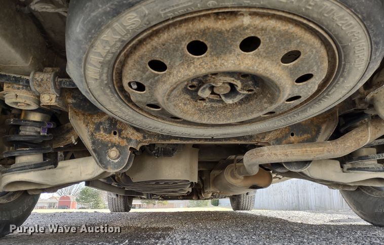 image for item DR8258 2012 Chevrolet Traverse LS  SUV