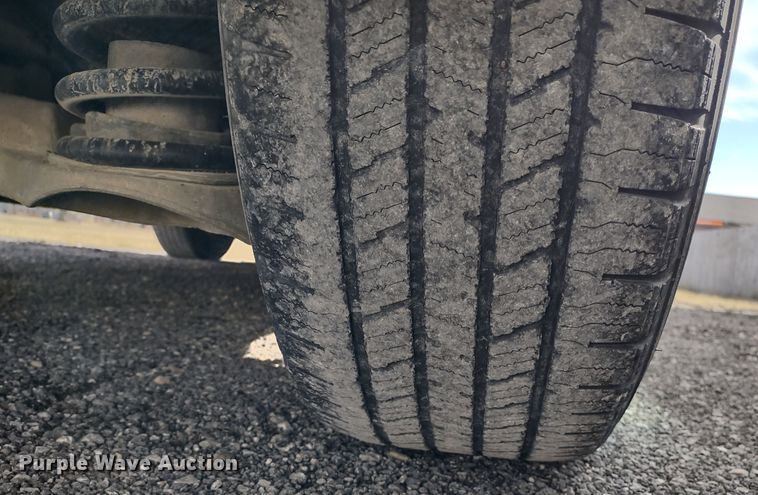 image for item DR8258 2012 Chevrolet Traverse LS  SUV