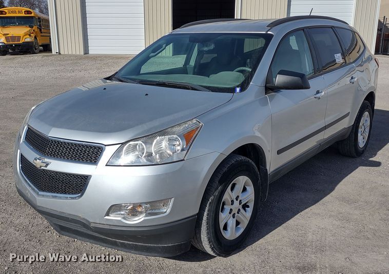 image for item DR8259 2011 Chevrolet Traverse LS  SUV