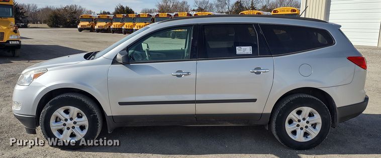 image for item DR8259 2011 Chevrolet Traverse LS  SUV