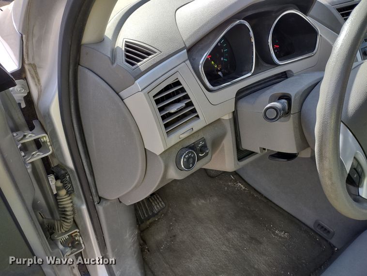 image for item DR8259 2011 Chevrolet Traverse LS  SUV