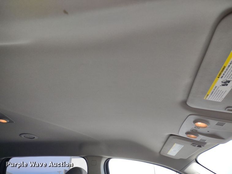 image for item DR8259 2011 Chevrolet Traverse LS  SUV