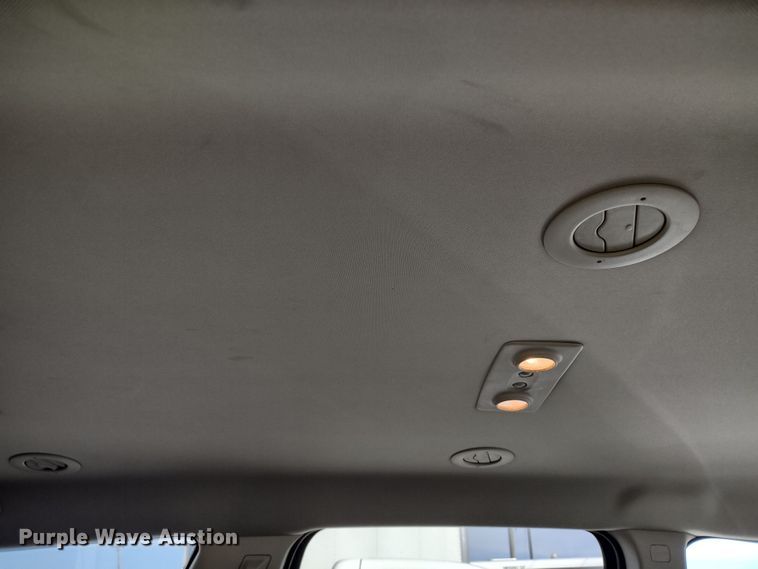 image for item DR8259 2011 Chevrolet Traverse LS  SUV