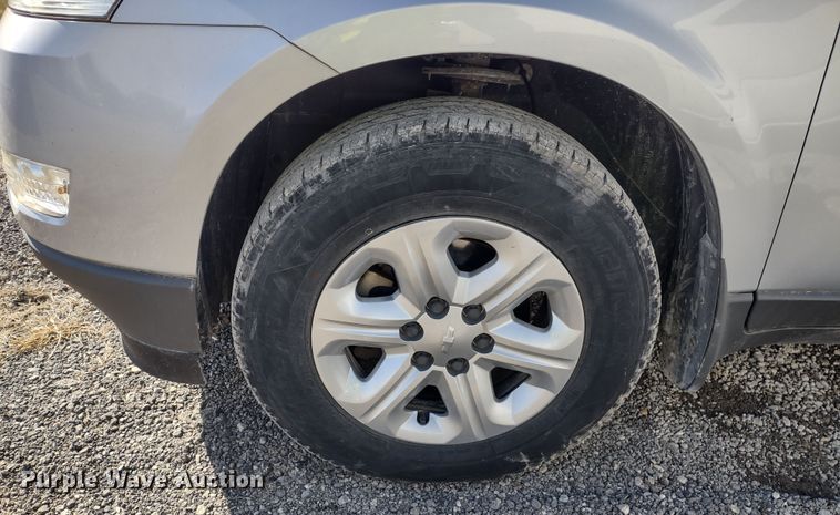 image for item DR8259 2011 Chevrolet Traverse LS  SUV