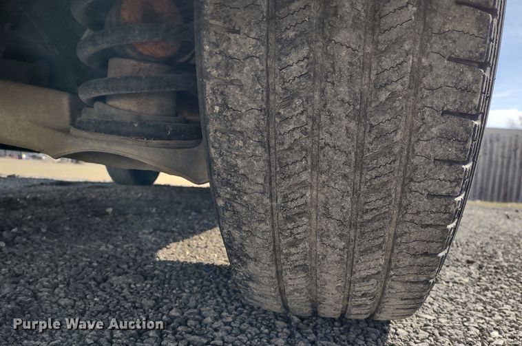 image for item DR8259 2011 Chevrolet Traverse LS  SUV