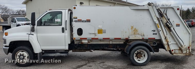 image for item DR8265 2007 Chevrolet C4500  refuse truck