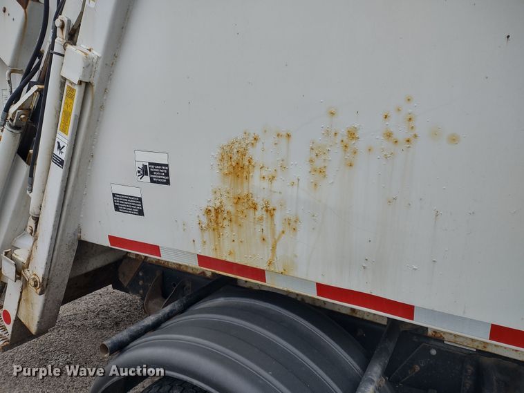 image for item DR8265 2007 Chevrolet C4500  refuse truck