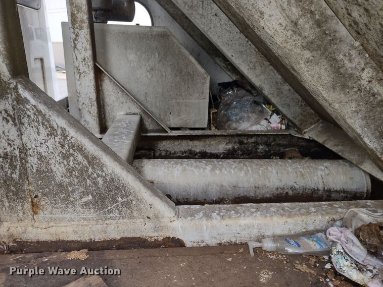 image for item DR8265 2007 Chevrolet C4500  refuse truck