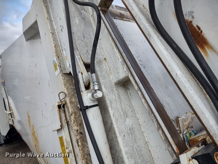 image for item DR8265 2007 Chevrolet C4500  refuse truck