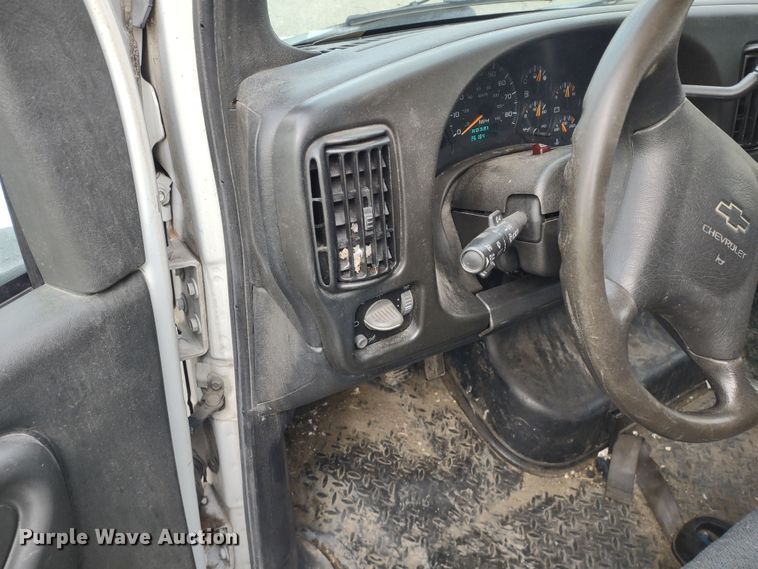 image for item DR8265 2007 Chevrolet C4500  refuse truck