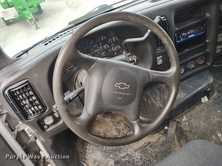 image for item DR8265 2007 Chevrolet C4500  refuse truck