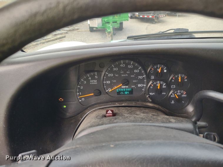 image for item DR8265 2007 Chevrolet C4500  refuse truck