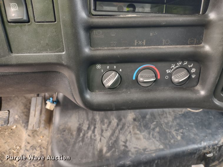 image for item DR8265 2007 Chevrolet C4500  refuse truck