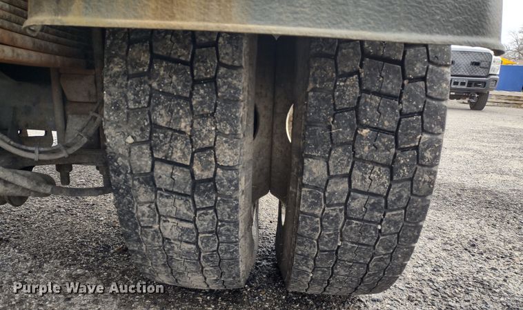 image for item DR8265 2007 Chevrolet C4500  refuse truck