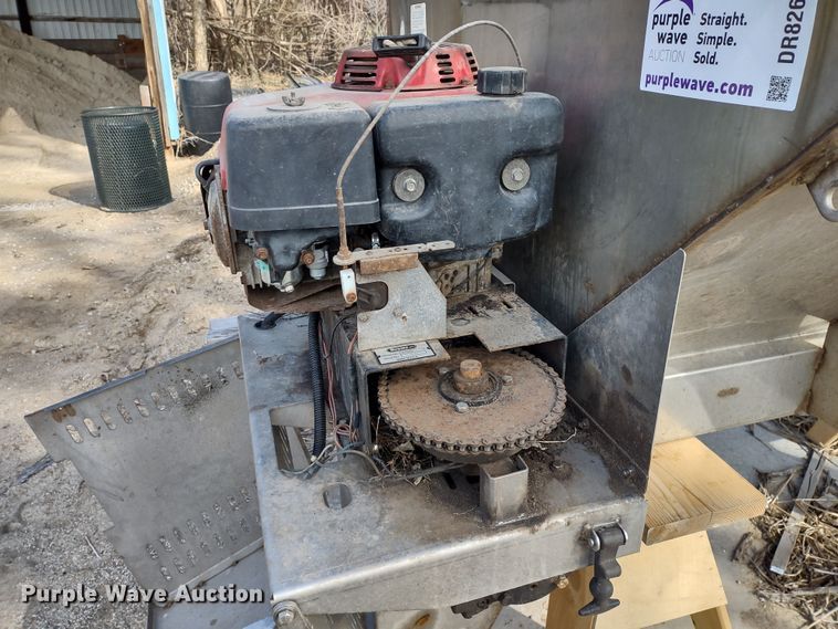 image for item DR8267 Buyers SCH096C  spreader