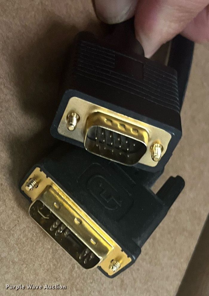 image for item HP9448 (125) 6'L DVI to VGA cables