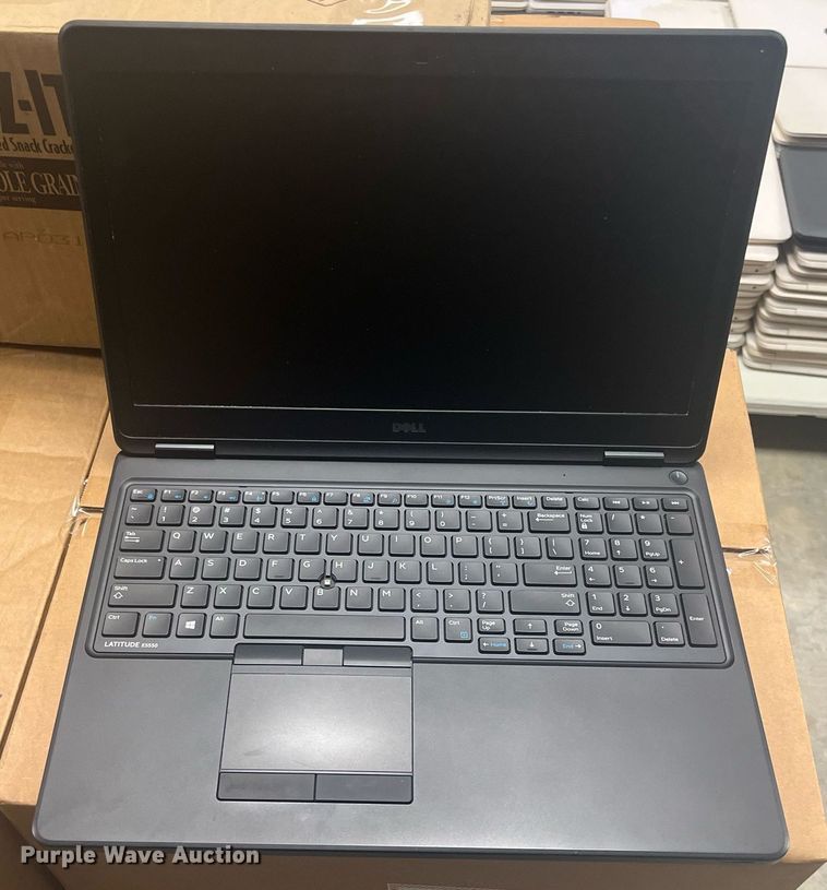 image for item HP9453 (52) Dell Latitude E5550 laptops