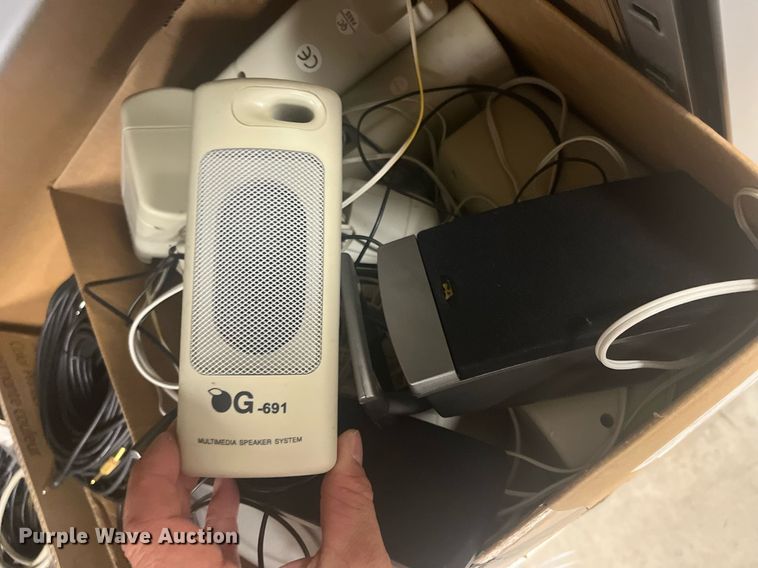 image for item HP9457 Electronics