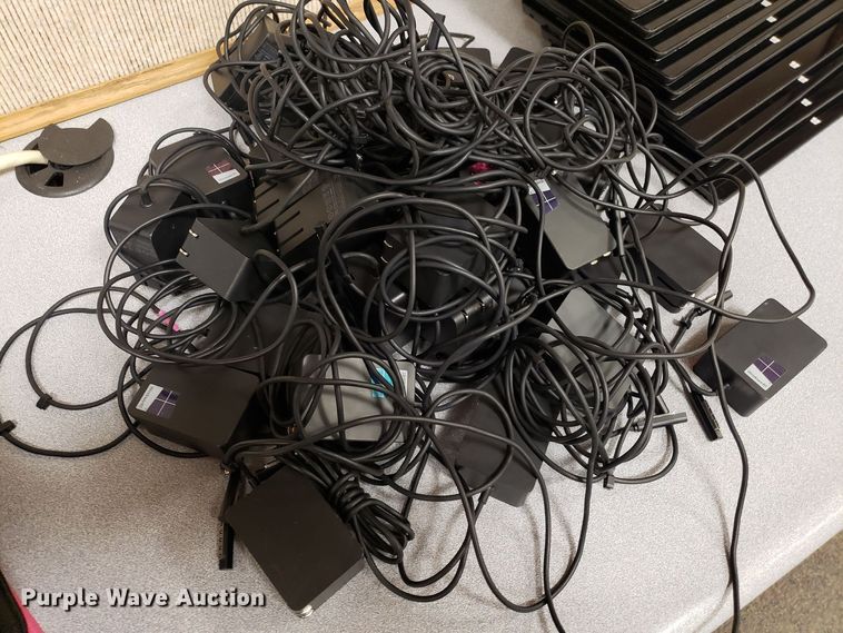 image for item HP9491 (42) Microsoft Surface RT 1516 tablets