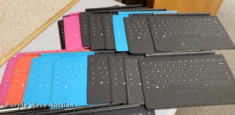 image for item HP9491 (42) Microsoft Surface RT 1516 tablets