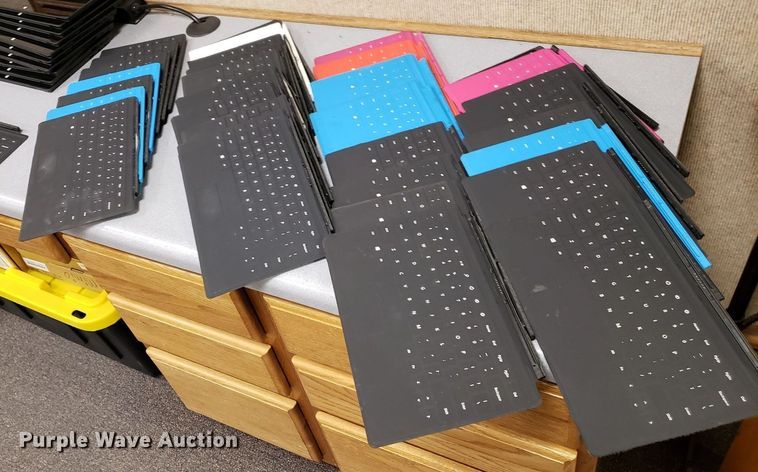 image for item HP9491 (42) Microsoft Surface RT 1516 tablets