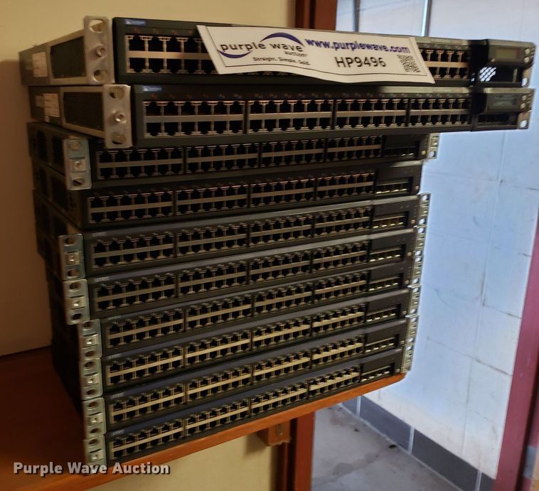 image for item HP9496 (10) Juniper network switches