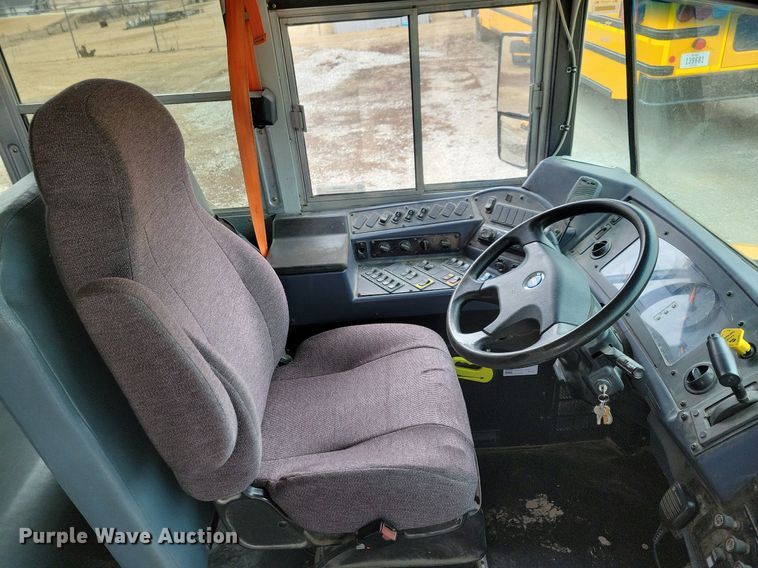 image for item IO9445 2018 Blue Bird  school bus