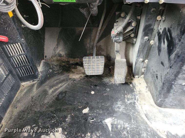 image for item IO9445 2018 Blue Bird  school bus