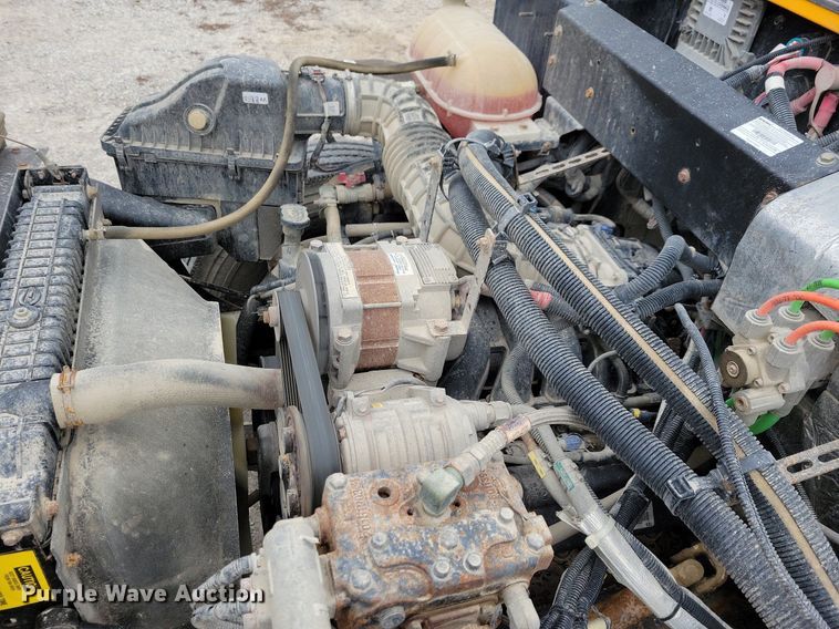 image for item IO9445 2018 Blue Bird  school bus