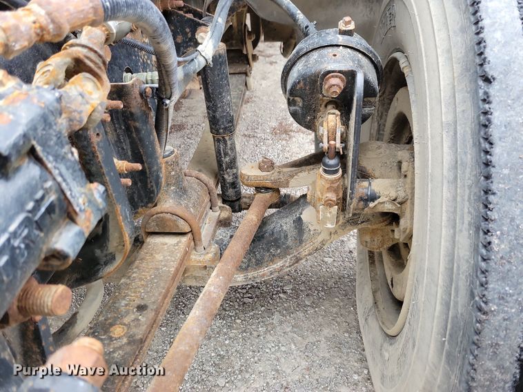 image for item IO9445 2018 Blue Bird  school bus