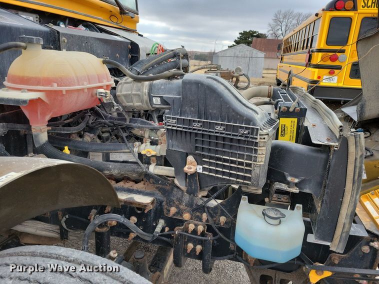 image for item IO9445 2018 Blue Bird  school bus