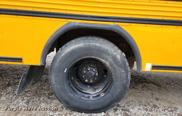 image for item IO9445 2018 Blue Bird  school bus