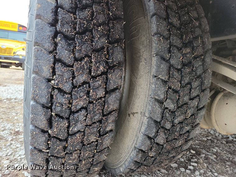 image for item IO9445 2018 Blue Bird  school bus