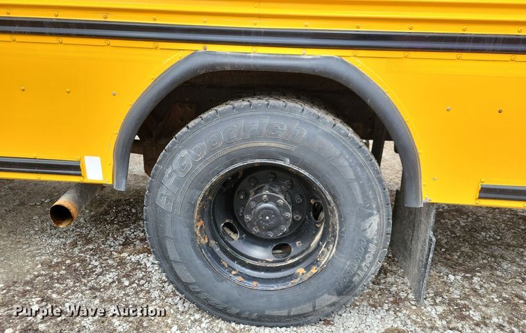 image for item IO9445 2018 Blue Bird  school bus