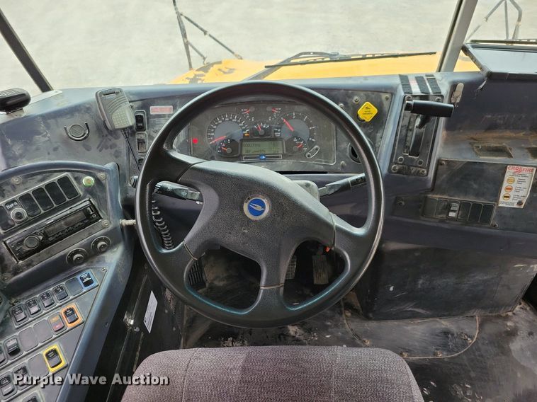 image for item IO9446 2016 Blue Bird  school bus