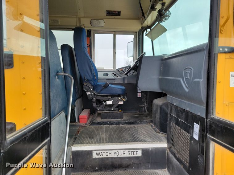 image for item IO9448 2015 IC Corp  school bus