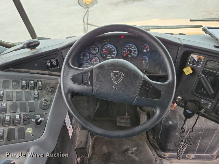 image for item IO9448 2015 IC Corp  school bus