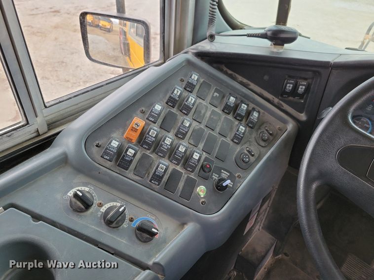 image for item IO9448 2015 IC Corp  school bus