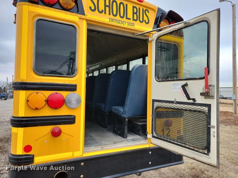 image for item IO9448 2015 IC Corp  school bus