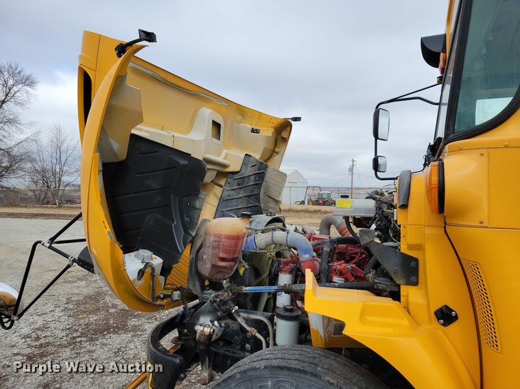 image for item IO9448 2015 IC Corp  school bus