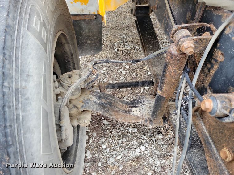 image for item IO9448 2015 IC Corp  school bus