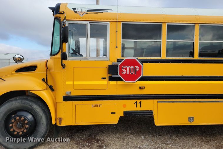image for item IO9449 2015 IC Corp  school bus