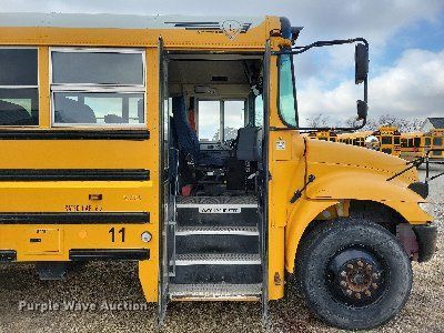 image for item IO9449 2015 IC Corp  school bus