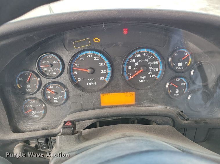 image for item IO9449 2015 IC Corp  school bus