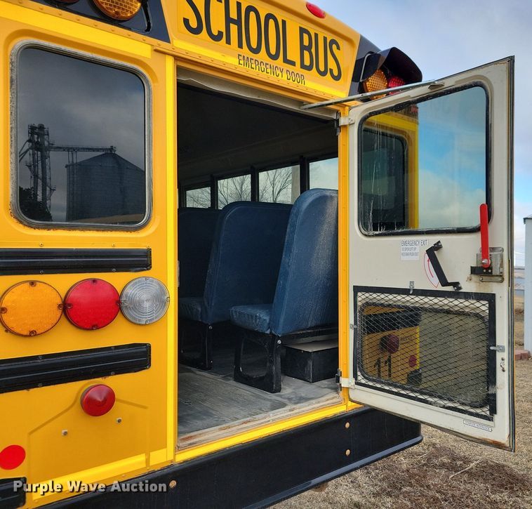 image for item IO9449 2015 IC Corp  school bus
