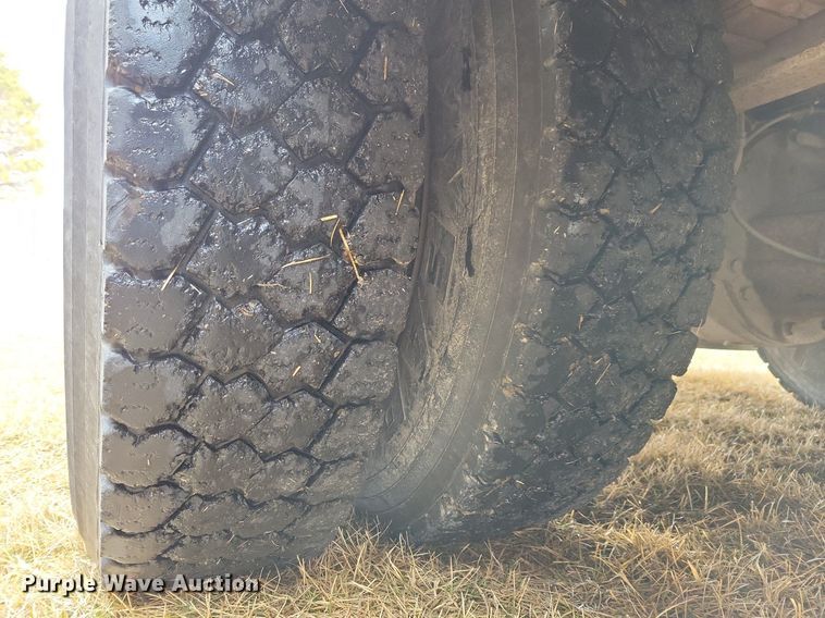 image for item IO9449 2015 IC Corp  school bus