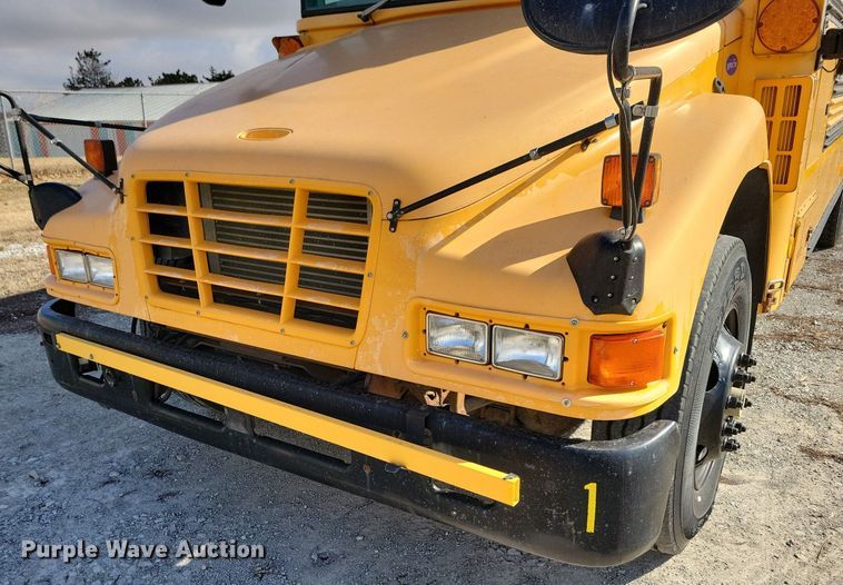 image for item IO9450 2007 Blue Bird Vision  school bus