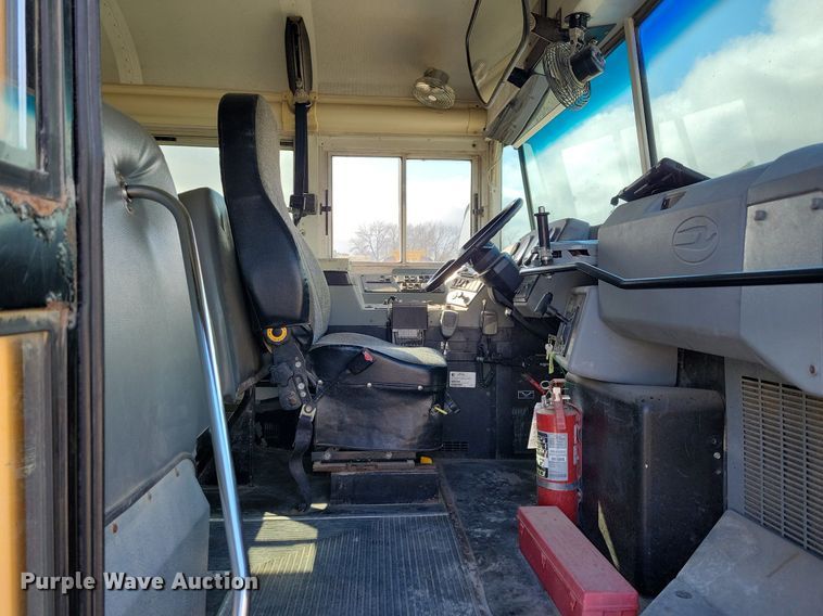 image for item IO9450 2007 Blue Bird Vision  school bus